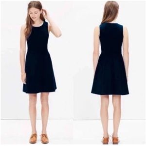 Madewell Woman’s Navy Blue Adore Fit & Flare Dress Sleeveless Size 8